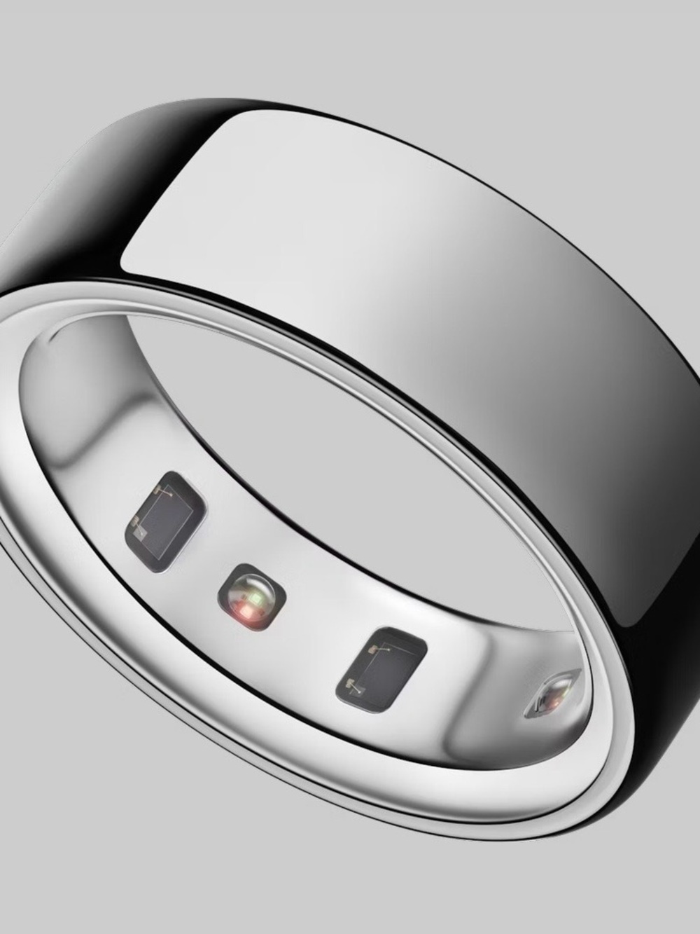 Oura Smart Ring in Polished Silver